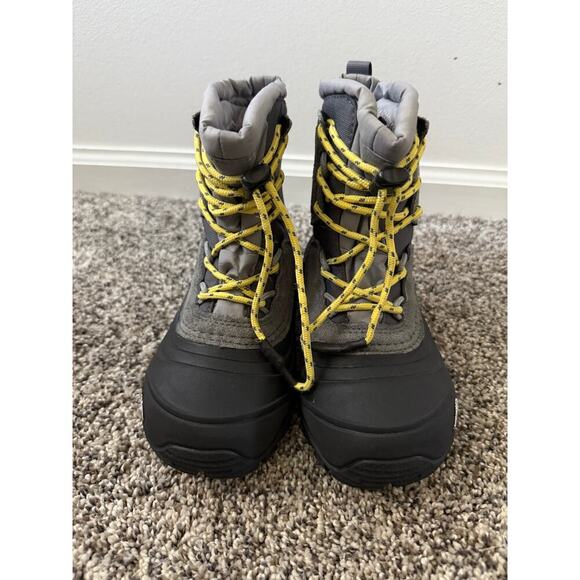 The North Face Alpenglow V Waterproof kids boot size 11 - Picture 3 of 6